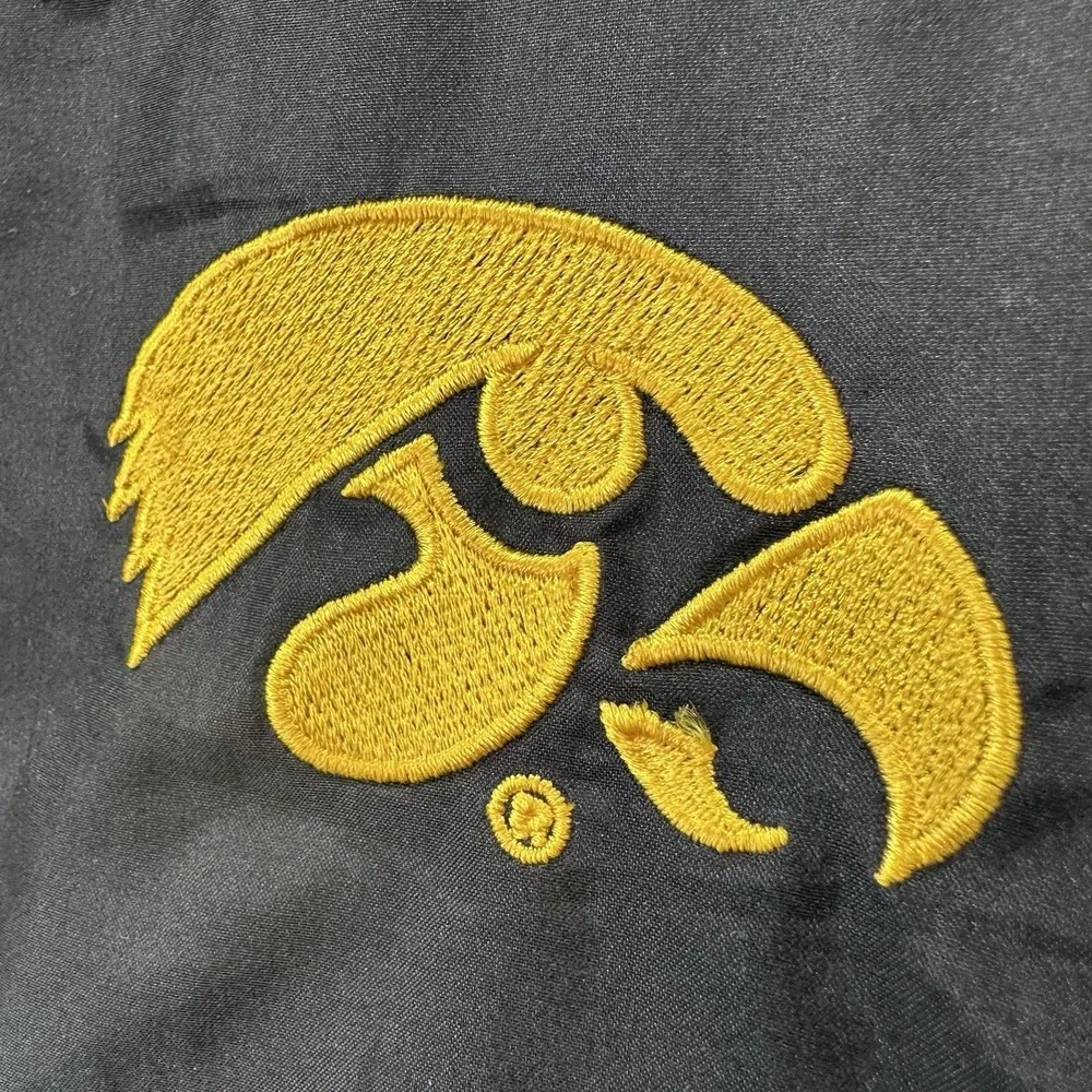 Starter Iowa Hawkeyes Men's XL Full Zip‎ Windbreaker Jacket Adult Y2K Black Gold